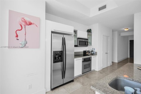 Copropriété à vendre à Miami, Floride: 2 chambres, 122.17 m2 № 1402837 - photo 5