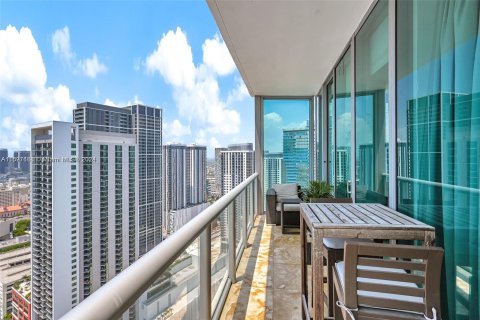 Condo in Miami, Florida, 2 bedrooms  № 1402837 - photo 18