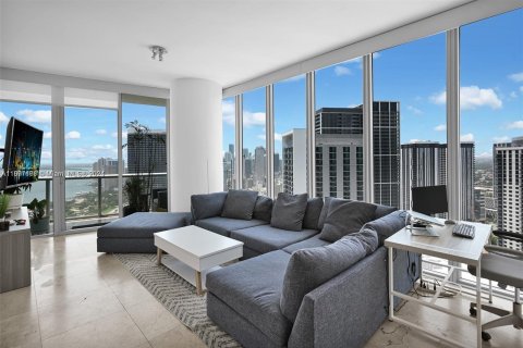 Condominio en venta en Miami, Florida, 2 dormitorios, 122.17 m2 № 1402837 - foto 9