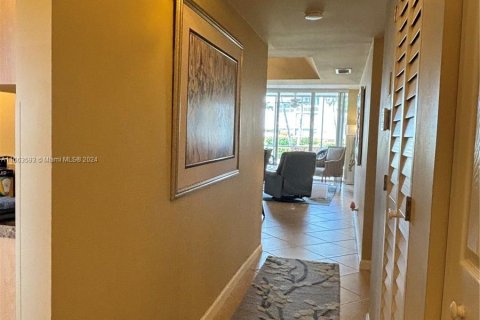 Condo in Lake Worth, Florida, 2 bedrooms  № 1379034 - photo 25