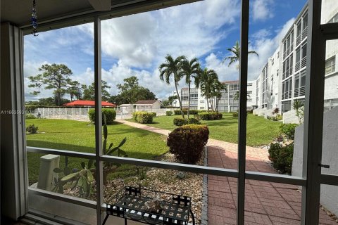 Copropriété à vendre à Lake Worth, Floride: 2 chambres, 113.53 m2 № 1379034 - photo 14