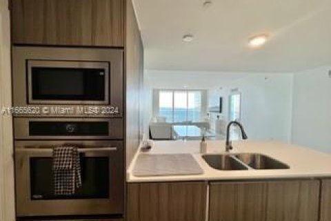 Condominio en venta en Miami, Florida, 3 dormitorios, 133.04 m2 № 1379072 - foto 6