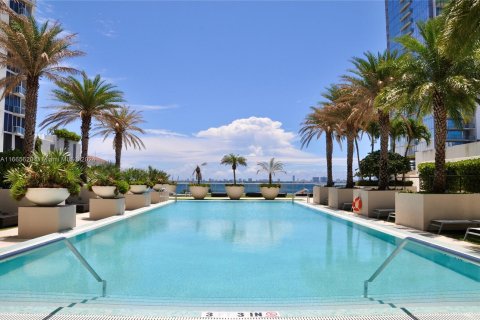 Condo in Miami, Florida, 3 bedrooms  № 1379072 - photo 23