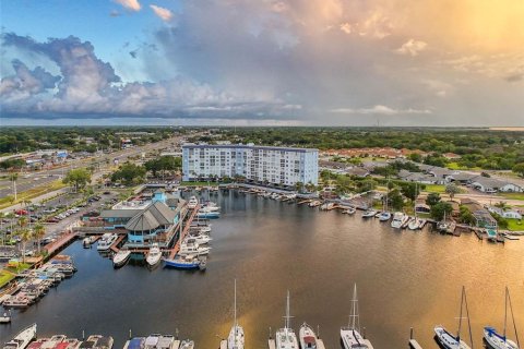 Copropriété à vendre à New Port Richey, Floride: 2 chambres, 94.11 m2 № 1247667 - photo 13