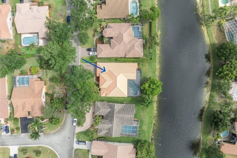 Купить виллу или дом в Корал-Спрингс, Флорида 4 спальни, 251.3м2, № 1160492 - фото 7