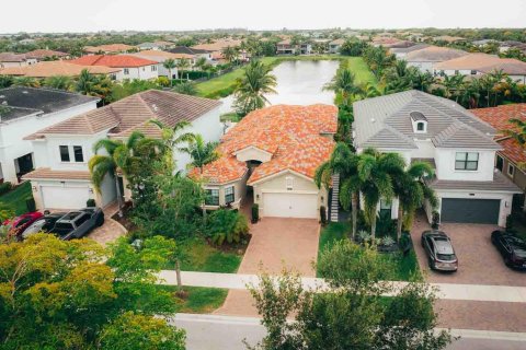 House in Delray Beach, Florida 3 bedrooms, 228.54 sq.m. № 1160530 - photo 29