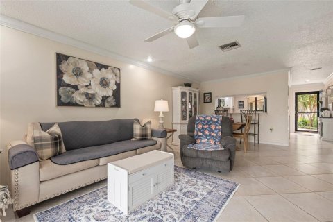 Condo in Hudson, Florida, 2 bedrooms  № 1362157 - photo 12