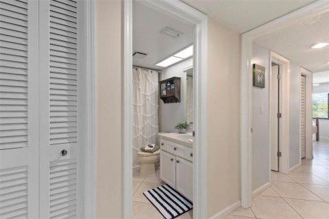 Condo in Hudson, Florida, 2 bedrooms  № 1362157 - photo 22