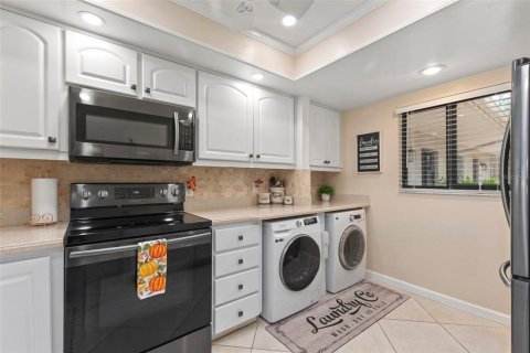 Condo in Hudson, Florida, 2 bedrooms  № 1362157 - photo 7