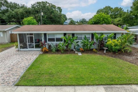 Villa ou maison à vendre à Tampa, Floride: 3 chambres, 108.88 m2 № 1362156 - photo 1