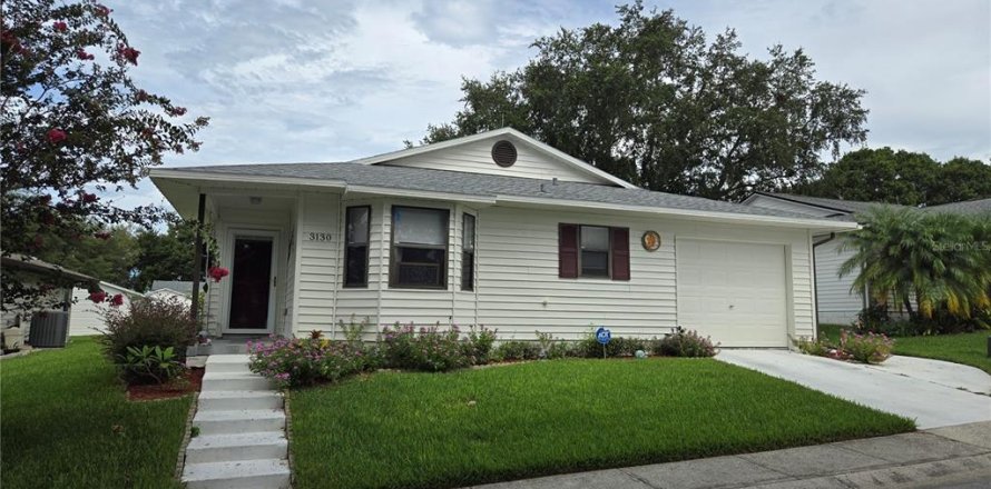 House in Lakeland, Florida 2 bedrooms, 112.41 sq.m. № 1257142