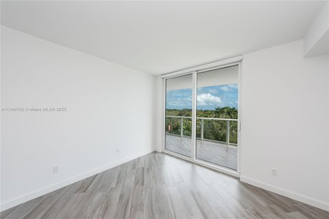 Copropriété à vendre à Miami, Floride: 2 chambres, 98.66 m2 № 308203 - photo 6