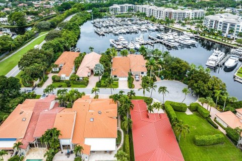 Touwnhouse à vendre à Palm Beach Gardens, Floride: 3 chambres, 262.54 m2 № 775315 - photo 6