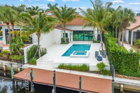 Touwnhouse à vendre à Palm Beach Gardens, Floride: 3 chambres, 262.54 m2 № 775315 - photo 2