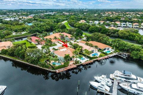 Touwnhouse à vendre à Palm Beach Gardens, Floride: 3 chambres, 262.54 m2 № 775315 - photo 4
