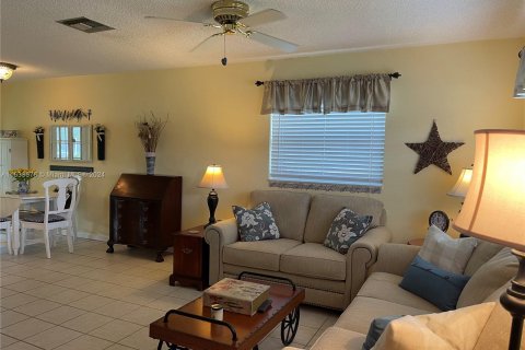 Casa en venta en Tamarac, Florida, 2 dormitorios, 80.27 m2 № 1294201 - foto 6