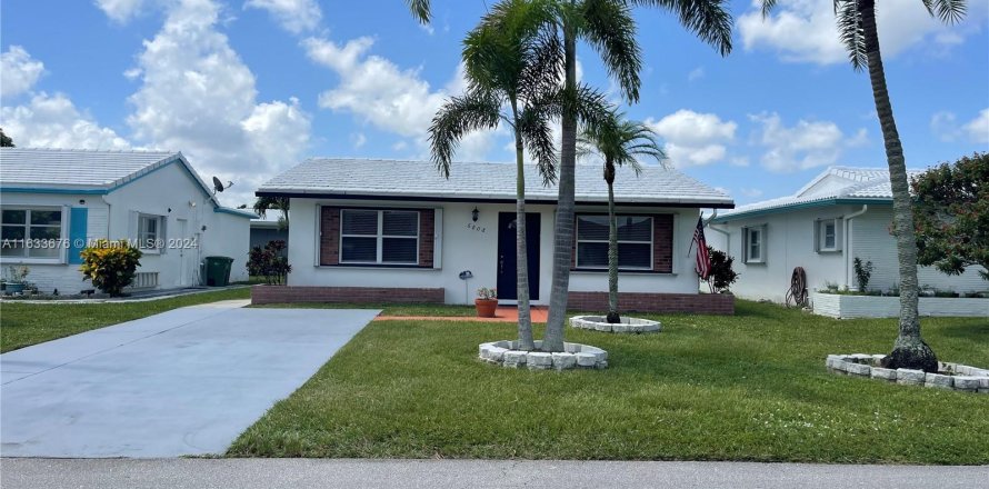 Casa en Tamarac, Florida 2 dormitorios, 80.27 m2 № 1294201