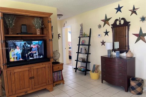 Casa en venta en Tamarac, Florida, 2 dormitorios, 80.27 m2 № 1294201 - foto 20