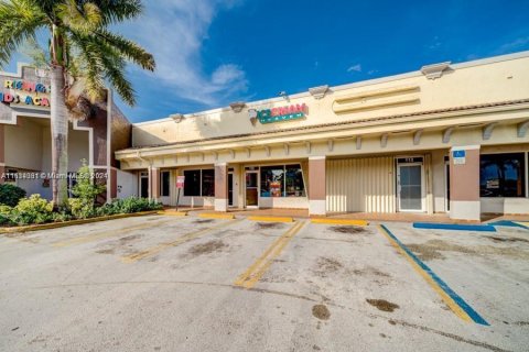 Propiedad comercial en venta en Miami Gardens, Florida № 1294751 - foto 21