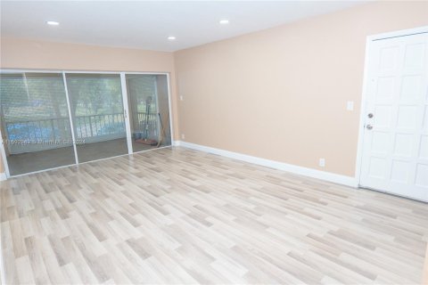 Copropriété à vendre à Lauderhill, Floride: 2 chambres, 93.37 m2 № 1184651 - photo 2