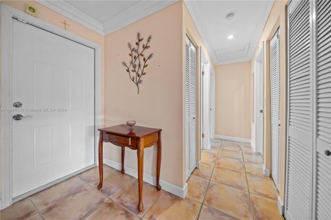 Touwnhouse à vendre à Miami, Floride: 2 chambres, 77.57 m2 № 1329216 - photo 9