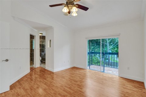 Townhouse in Miami, Florida 2 bedrooms, 93.92 sq.m. № 1332713 - photo 15