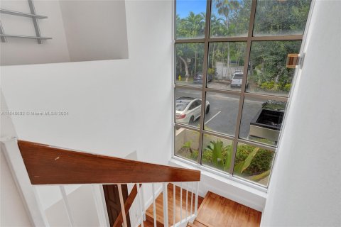 Townhouse in Miami, Florida 2 bedrooms, 93.92 sq.m. № 1332713 - photo 27