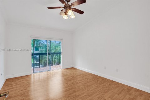 Townhouse in Miami, Florida 2 bedrooms, 93.92 sq.m. № 1332713 - photo 14