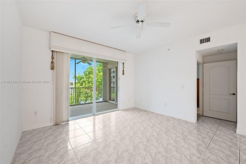 Copropriété à vendre à Tamarac, Floride: 2 chambres, 158.4 m2 № 1347647 - photo 2