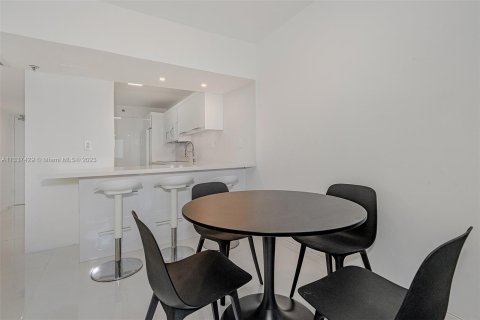 Copropriété à louer à Miami Beach, Floride: 48.77 m2 № 308132 - photo 6