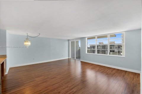 Copropriété à vendre à Aventura, Floride: 2 chambres, 106.19 m2 № 1239854 - photo 7