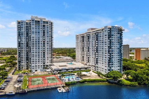 Copropriété à vendre à Aventura, Floride: 2 chambres, 106.19 m2 № 1239854 - photo 19