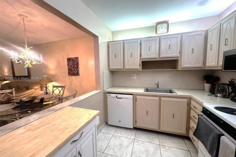 Copropriété à vendre à Margate, Floride: 1 chambre, 63.17 m2 № 1239819 - photo 2