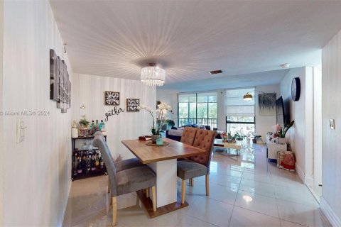 Copropriété à vendre à Aventura, Floride: 2 chambres, 100.61 m2 № 1239785 - photo 12