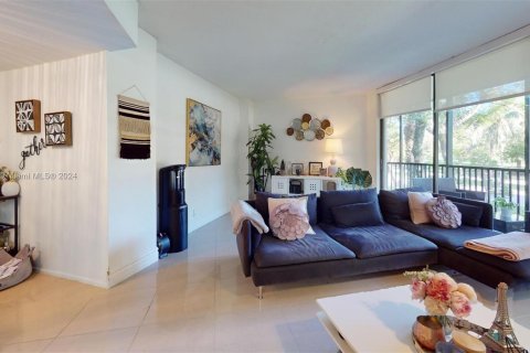 Condo in Aventura, Florida, 2 bedrooms  № 1239785 - photo 3