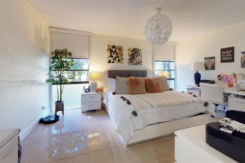 Copropriété à vendre à Aventura, Floride: 2 chambres, 100.61 m2 № 1239785 - photo 20