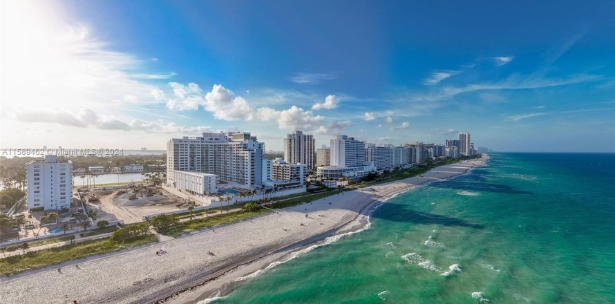 Condominio en Miami Beach, Florida, 1 dormitorio  № 1178801