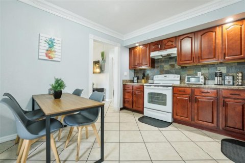 Casa en venta en Orlando, Florida, 3 dormitorios, 95.04 m2 № 1392280 - foto 12