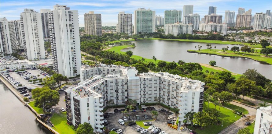 Condo in Aventura, Florida, 2 bedrooms  № 1345122