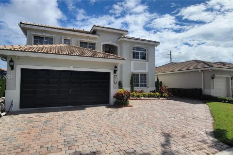 Villa ou maison à vendre à Cutler Bay, Floride: 4 chambres, 219.71 m2 № 1269081 - photo 3