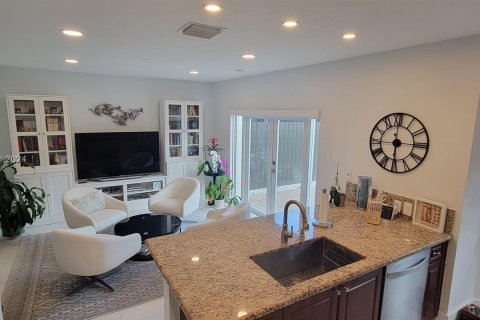 Casa en venta en Cutler Bay, Florida, 4 dormitorios, 219.71 m2 № 1269081 - foto 16