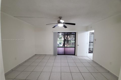 Condominio en venta en Doral, Florida, 3 dormitorios, 112.88 m2 № 1232693 - foto 21