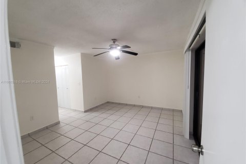 Condominio en venta en Doral, Florida, 3 dormitorios, 112.88 m2 № 1232693 - foto 20