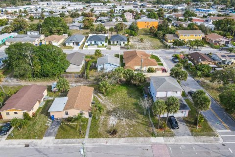 Land in Riviera Beach, Florida № 1016179 - photo 18