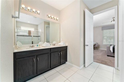 Casa en venta en Kissimmee, Florida, 9 dormitorios, 405.33 m2 № 1324349 - foto 8