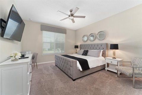 Villa ou maison à vendre à Kissimmee, Floride: 9 chambres, 405.33 m2 № 1324349 - photo 5