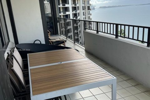 Condo in Miami, Florida, 2 bedrooms  № 1160212 - photo 5