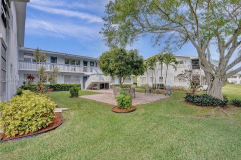 Condo in Deerfield Beach, Florida, 2 bedrooms  № 1386207 - photo 9