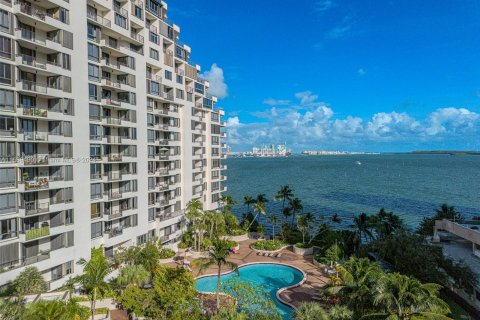 Condominio en venta en Miami, Florida, 2 dormitorios, 116.59 m2 № 1435529 - foto 1