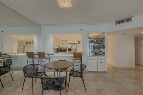 Condominio en venta en Miami, Florida, 2 dormitorios, 116.59 m2 № 1435529 - foto 5